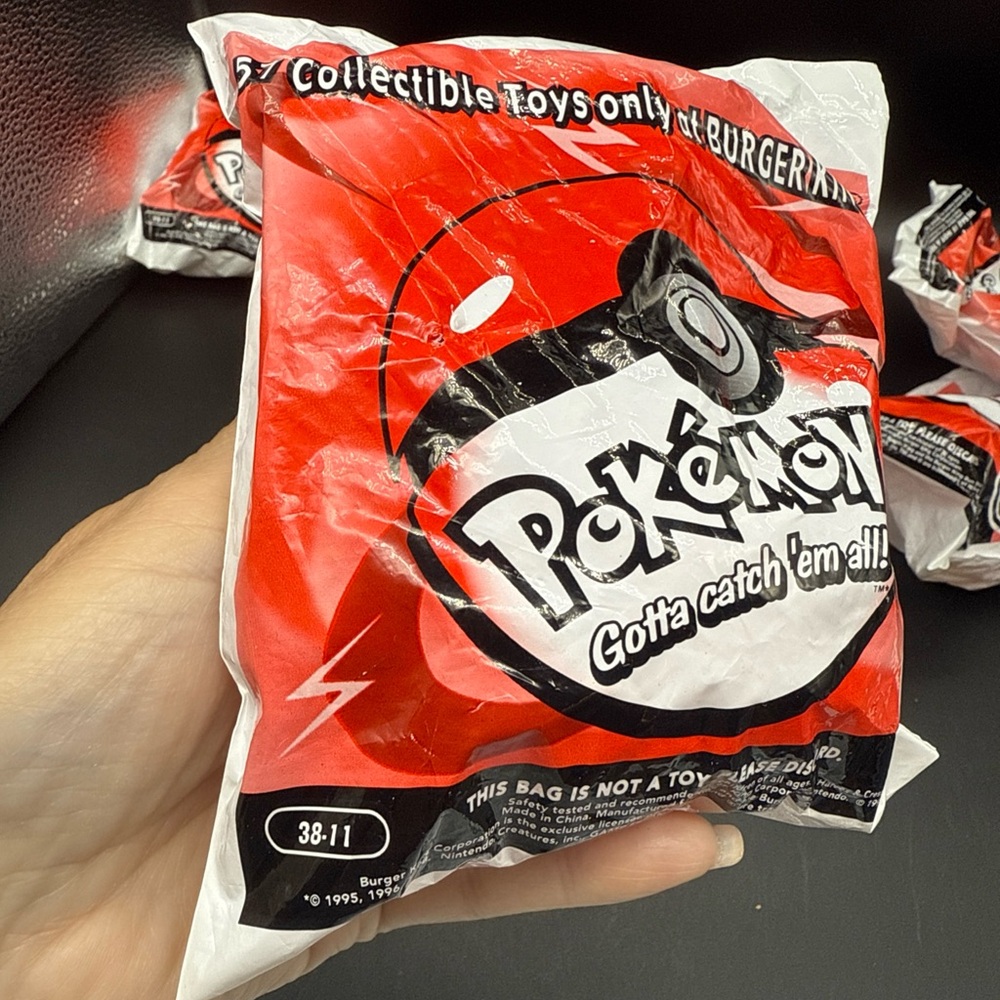 1999 Burger King Pokemon Sandshrew-Keyring Collectible Toy #38-11 (Unopened)